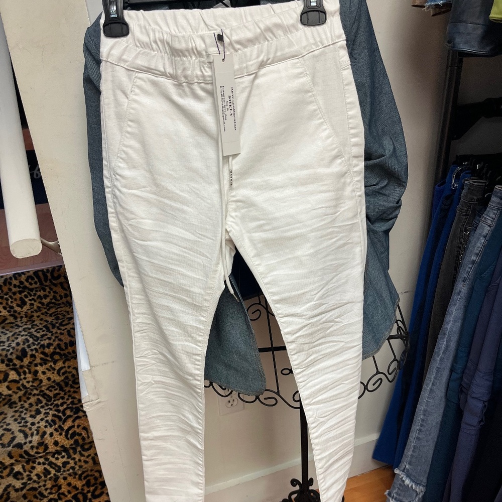 Bevy Flogs White Shely Drawstring Pants NWT